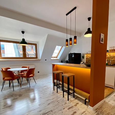 93 M2 Rynek Kino Na Dachu Self Check-In Apartment วรอตซวาฟ ภายนอก รูปภาพ