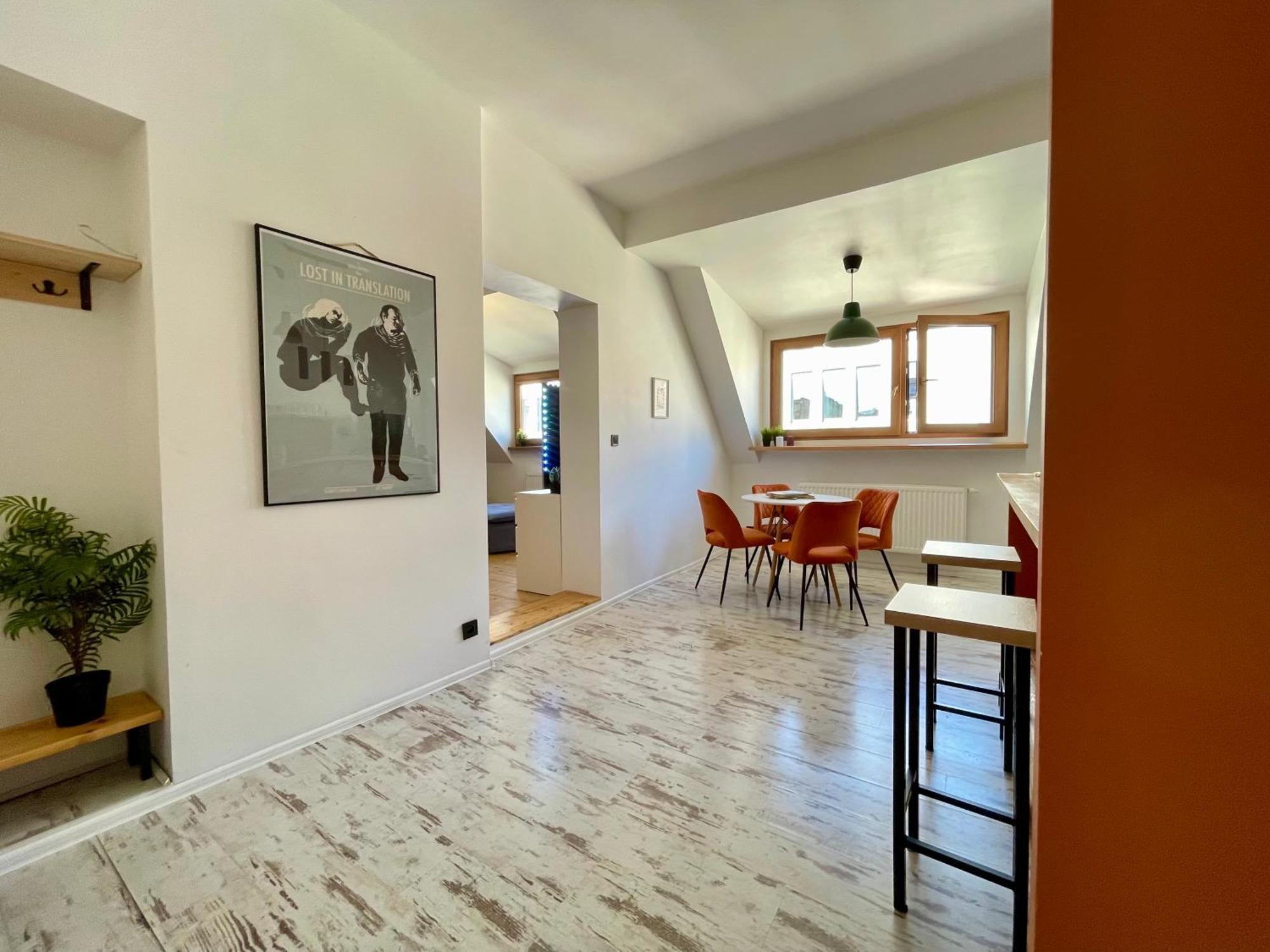 93 M2 Rynek Kino Na Dachu Self Check-In Apartment วรอตซวาฟ ภายนอก รูปภาพ
