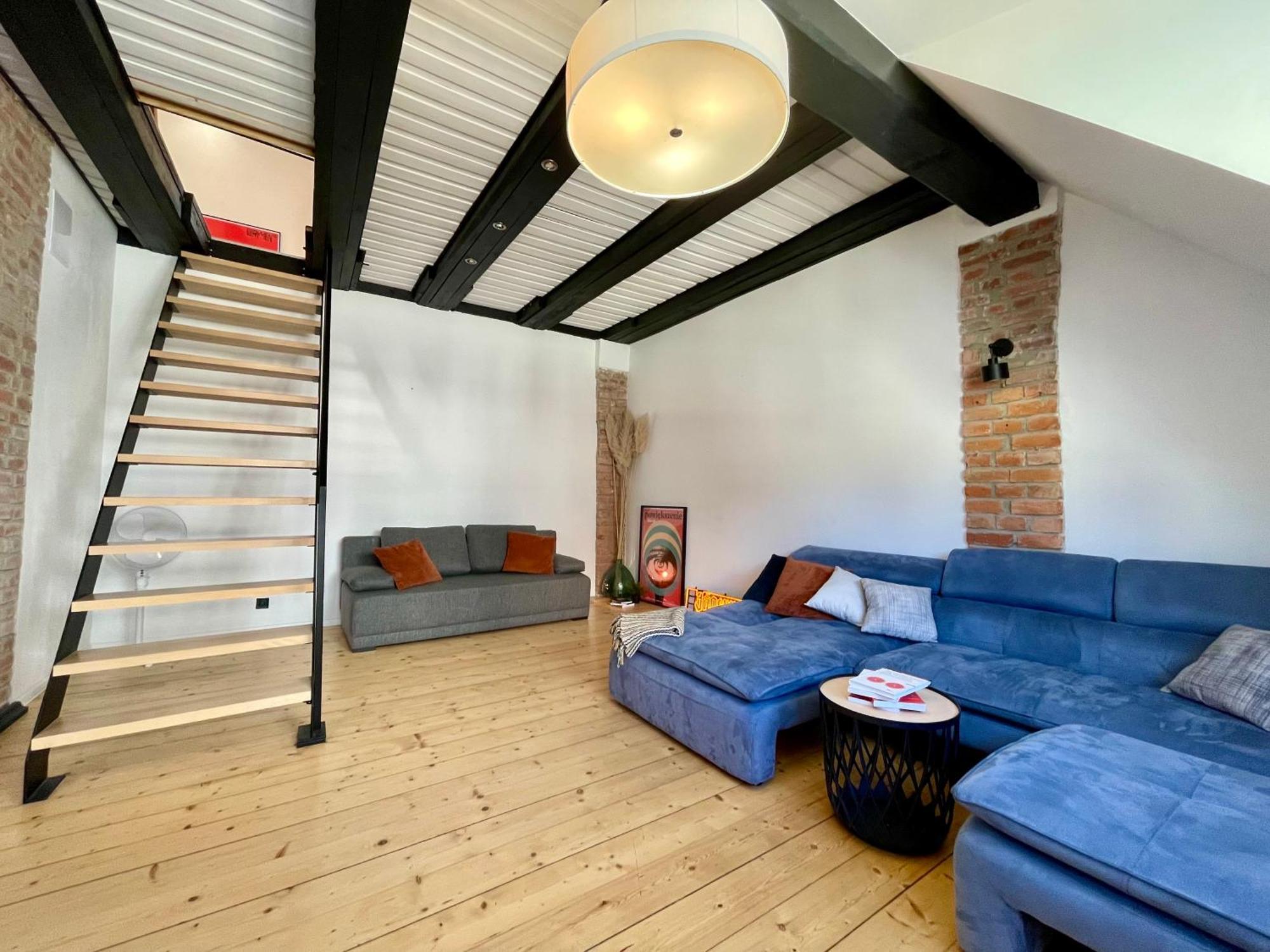 93 M2 Rynek Kino Na Dachu Self Check-In Apartment วรอตซวาฟ ภายนอก รูปภาพ